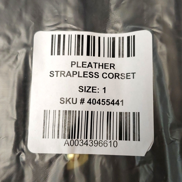 ❤️NWT VINTAGE TORRID BLACK FAUX LEATHER CORSET HOOK & EYE LACED BACK LINGERIE - Picture 6 of 12